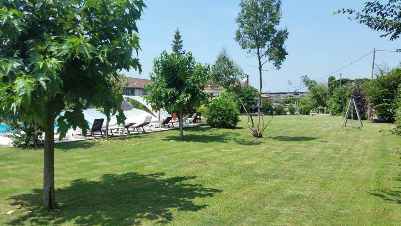 Gite 3, Domaine Logis Gascogne Saint-Justin  外观 照片